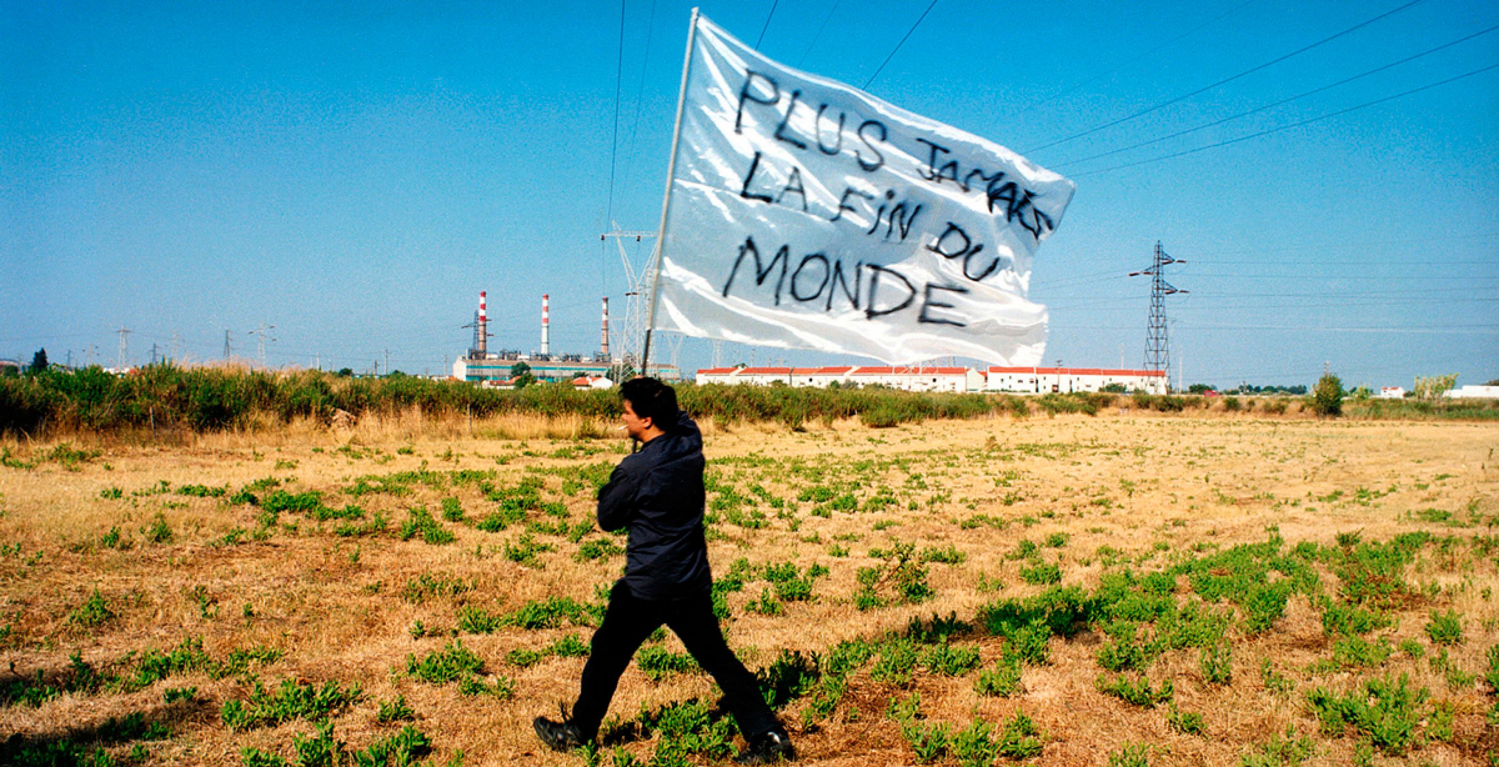 João Tabarra: «Plus jamais la fin du monde» – Narrativa do Desencanto?